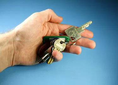 Locksmith Of Van Nuys Van Nuys, CA 818-737-2242 - 3a-Locksmith-26-key-service